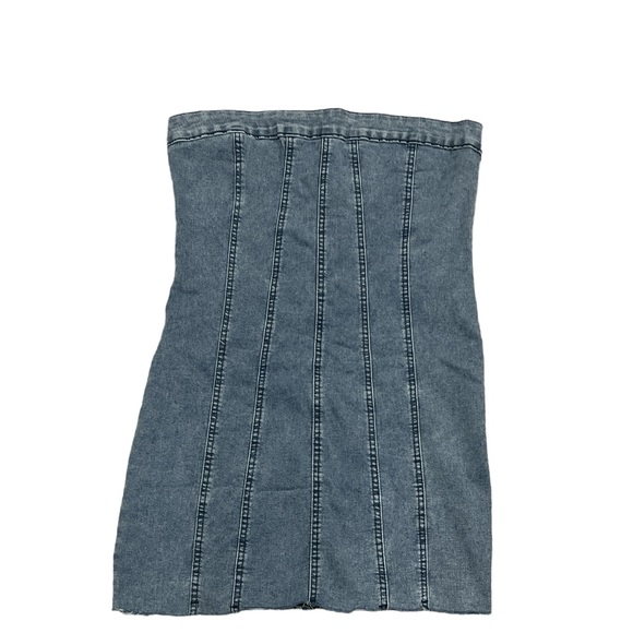 Light Wash Sleeveless Denim Dress with Raw Hem - Picture 2 of 10